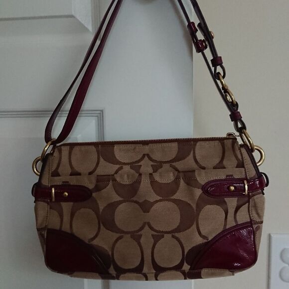 Coach Colette Signature Red/Brown Leather/Jacquard Zip Shoulder Bag - Picture 2 of 12